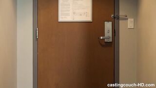 Solana a fiatal néger picsa a castingon járt