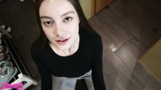 Tini hölgyemény leszívatva és megabszva