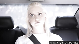 Chloe Cherry dug a barna hajléktalan pasival