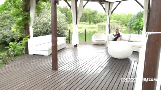 Its POV - Georgie Lyall a hatalmas csöcsű milf