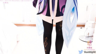 Cosplay-es hölgyemény lábbal közösül és aztán őt döngetik