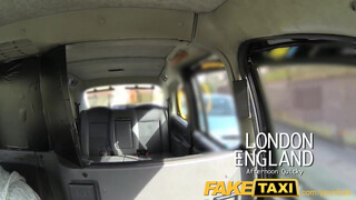 FakeTaxi cuki göndör csoki bige nagyon jól baszható
