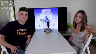 Tini pici keblű spiné és a tetovált krapek - Hot Guys Fuck