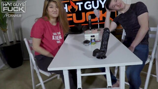 Hot guys fuck - a kicsike japán hölgyemény és a japán hapsi