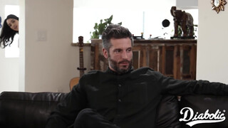Diabolic - spanyol lány és a nevelő apja