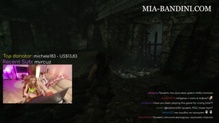 Gamer hölgyemény hátsó bejáratba baszva
