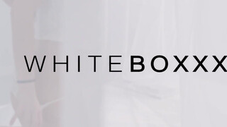 WhiteBoxxx - Taylor Sands méretes cickós holland punci