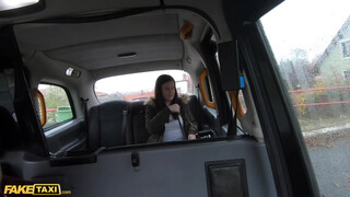 Fake Taxi - Little Eliss a méretes tőgyes tini