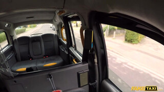 Fake Taxi - Rae Lil a perverz fiatal hölgyemény