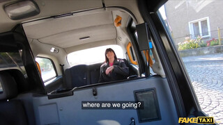Fake Taxi - Tetovált olasz nőci megrakva