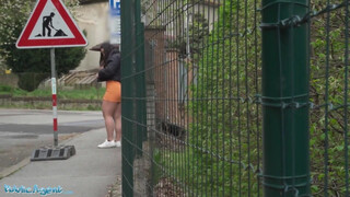 Public Agent - Csöcsös brazil csajszi felszedve