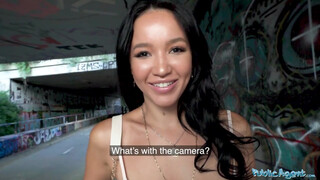 Public Agent - Asia Vargas a gyönyörű ázsiai bige