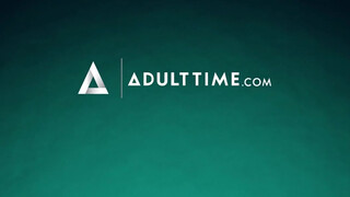 PURE TABOO - Tini kiscsaj idősebb hapsival kefél