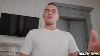BANGBROS - Max Dior a dögös latina spiné