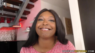 Rachel Raxxx az óriás cicis néger milf